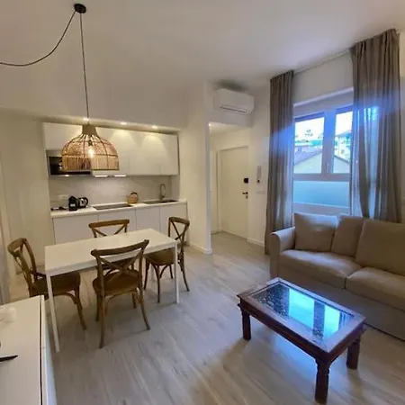 Apartment Elegante - *